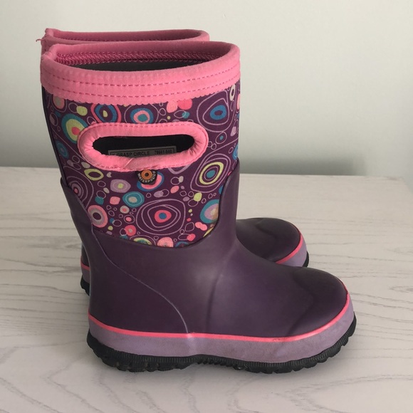 Bogs Other - 10 Toddler insulated purple and pink BOGS boots